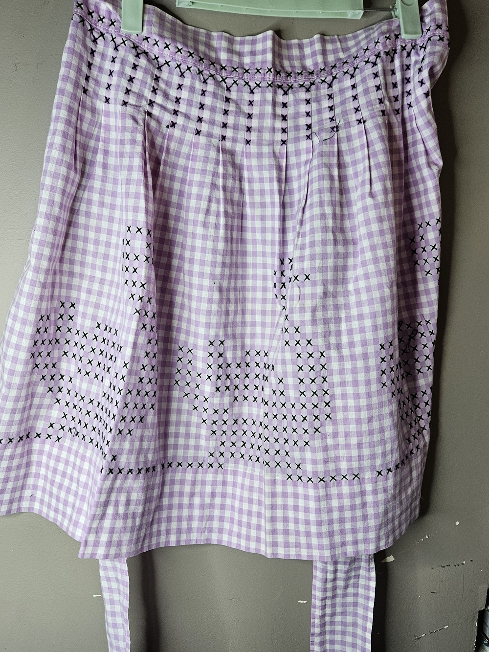 Lavender Gingham Embroidered Women’s Apron